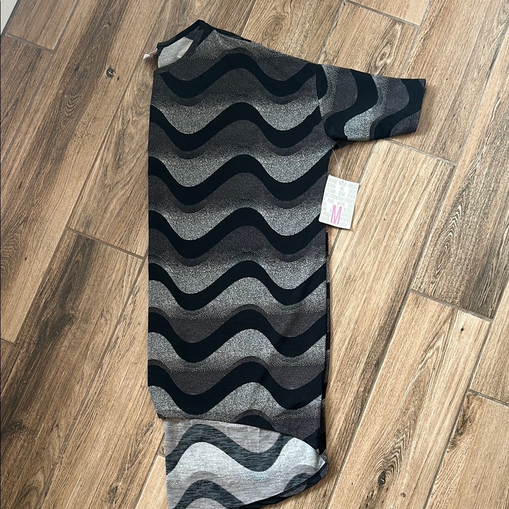 LuLaRoe Black and Gray Wave Pattern Irma Tunic